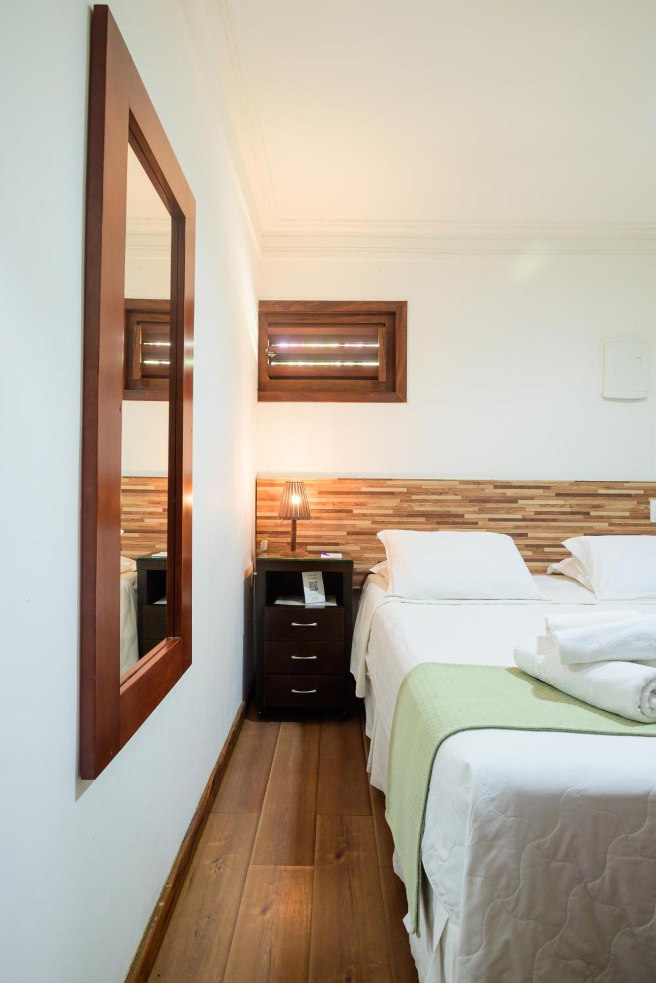Vale Nuvens Hotel